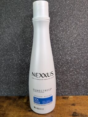 Nexxus Humectress Ultimate Moisture Conditioner Protein Fusion 13.6 oz